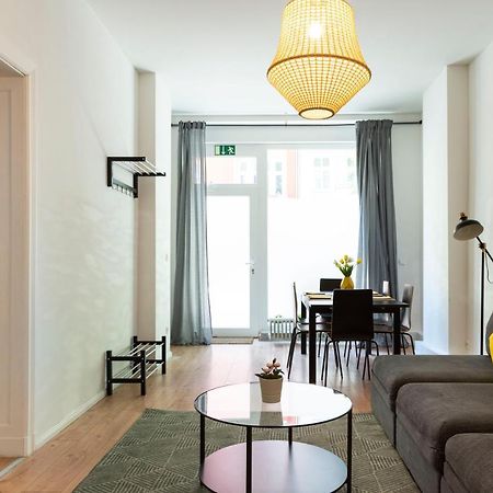 Freshly Renovated 2Br&Lr+Walk-In Rainshower Berlim Exterior foto