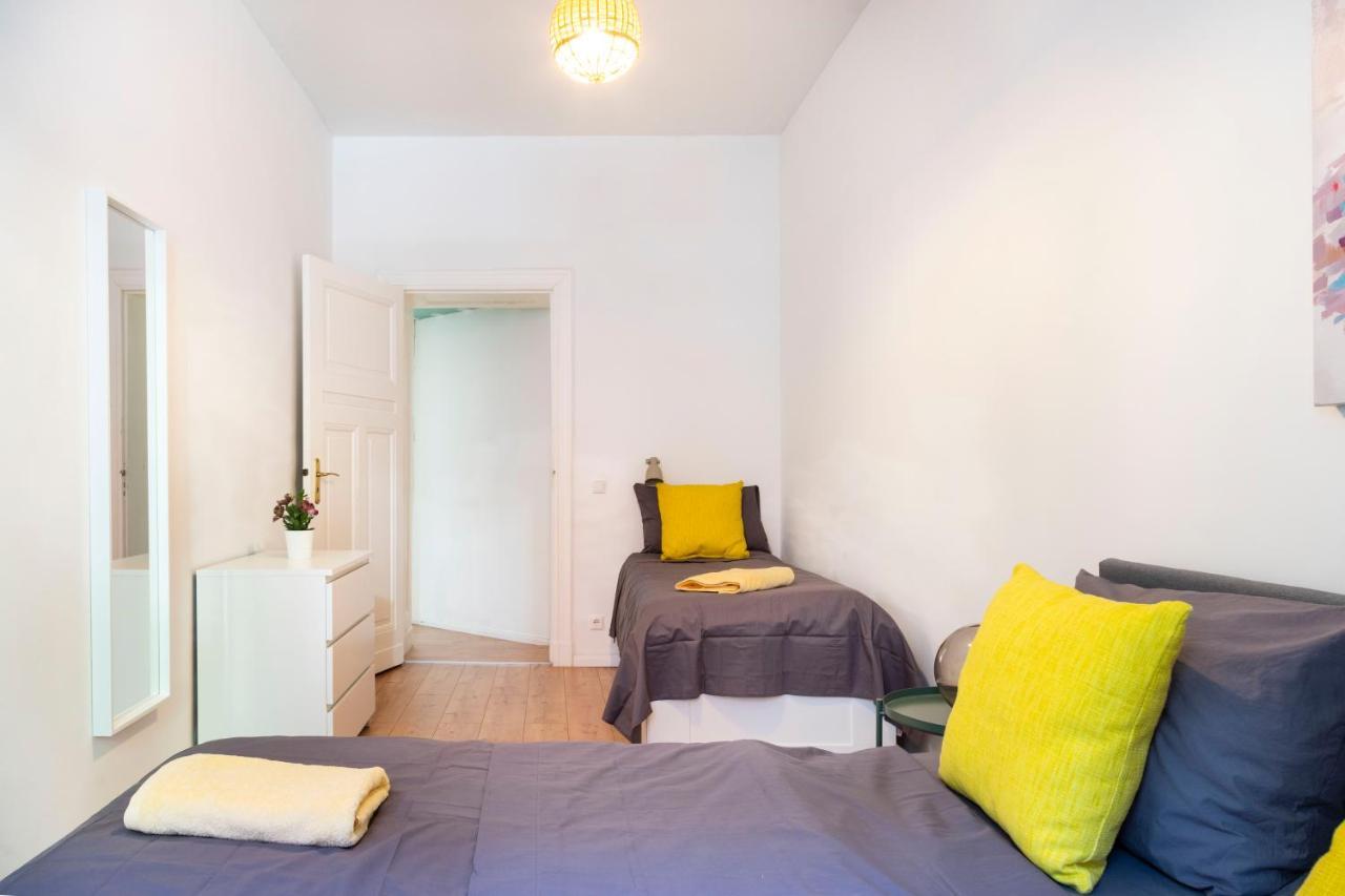Freshly Renovated 2Br&Lr+Walk-In Rainshower Berlim Exterior foto