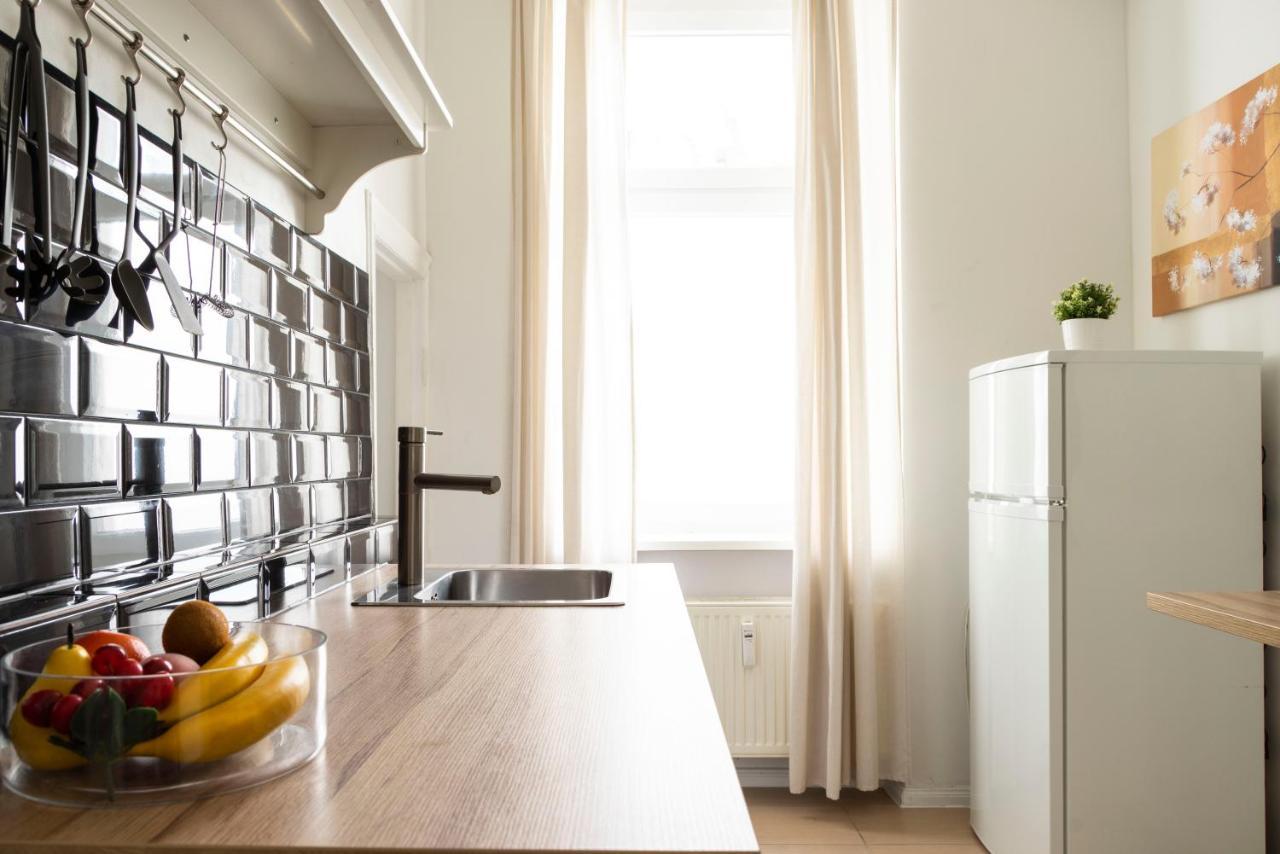 Freshly Renovated 2Br&Lr+Walk-In Rainshower Berlim Exterior foto